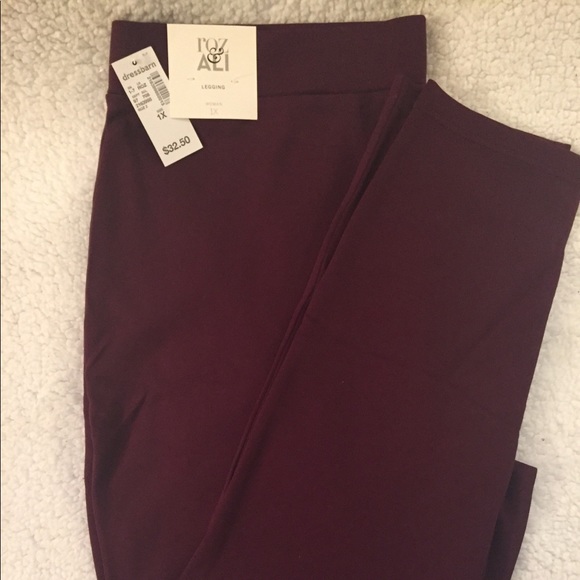 Roz & Ali Pants - Roz & Ali leggings. NWT